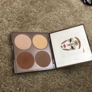 Professional contour kit